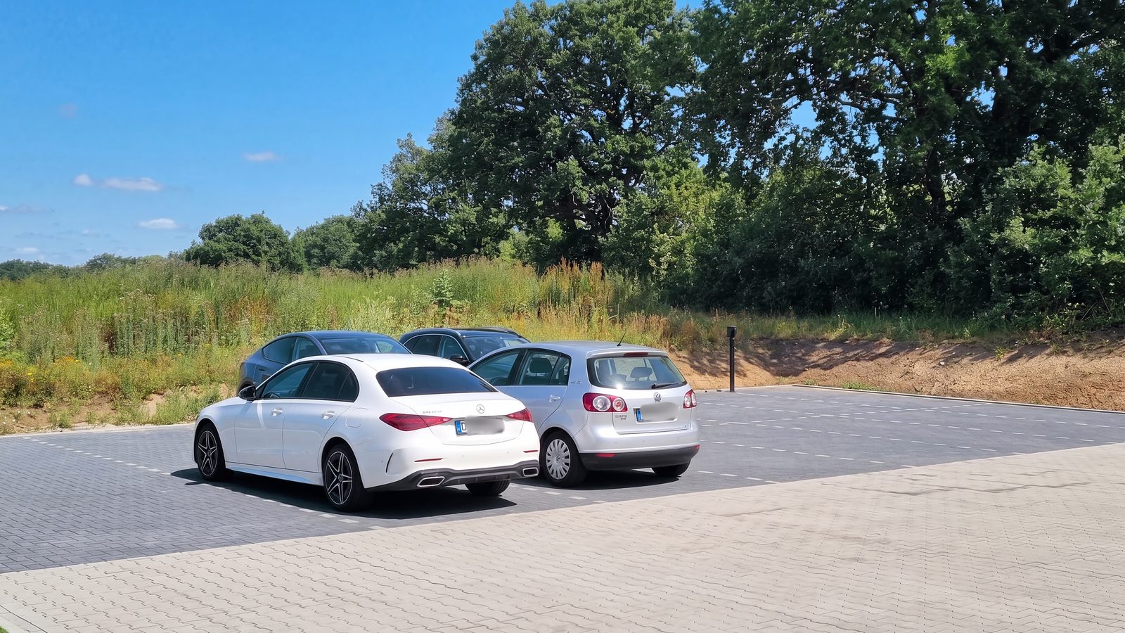Parkplätze an der Praxis